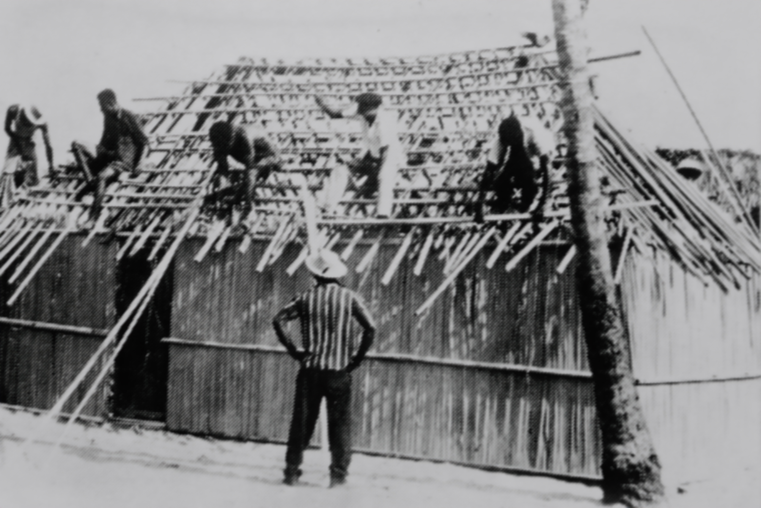 On What Material Do You Want It to be Made…? Negotiations and Colonial Building Sites in African Territories under Late Portuguese Rule