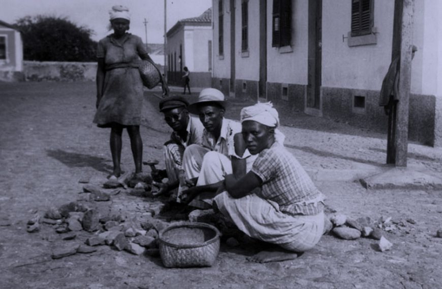 [CALL FOR ABSTRACTS] Displacing the Drafting Board: Women, Labor, and the Construction Site