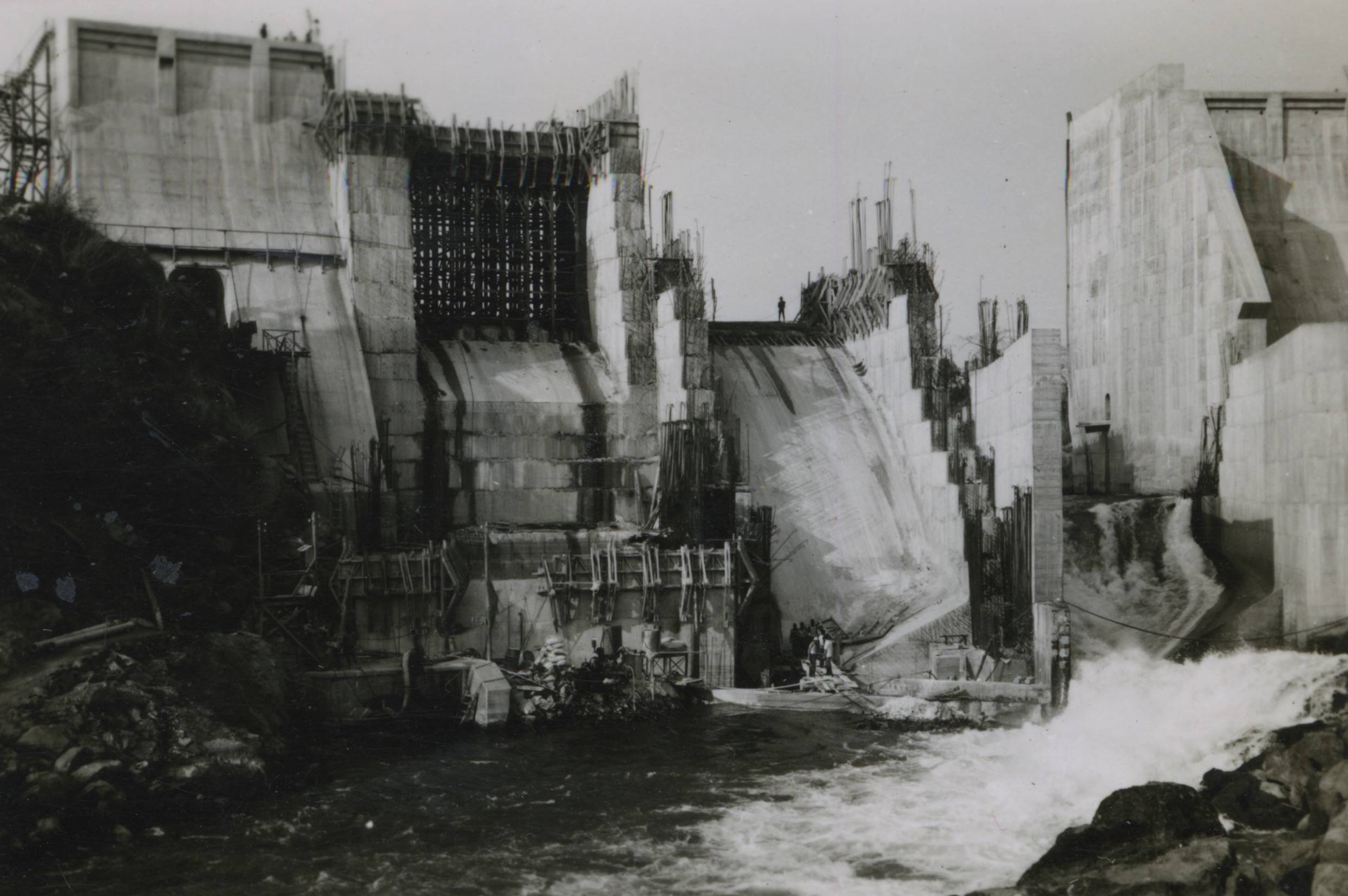The Technical Gaze. Exploring Photographic Dissonances and Colonial Narratives in the Mabubas Dam, Angola, 1948–1954